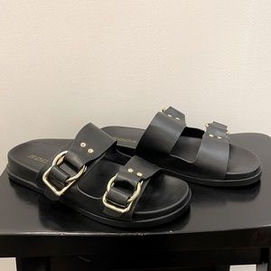 🤍BRAND NEW FROM MY BOUTIQUE🤍       Soda Shoes Rather Slides for Women in Black